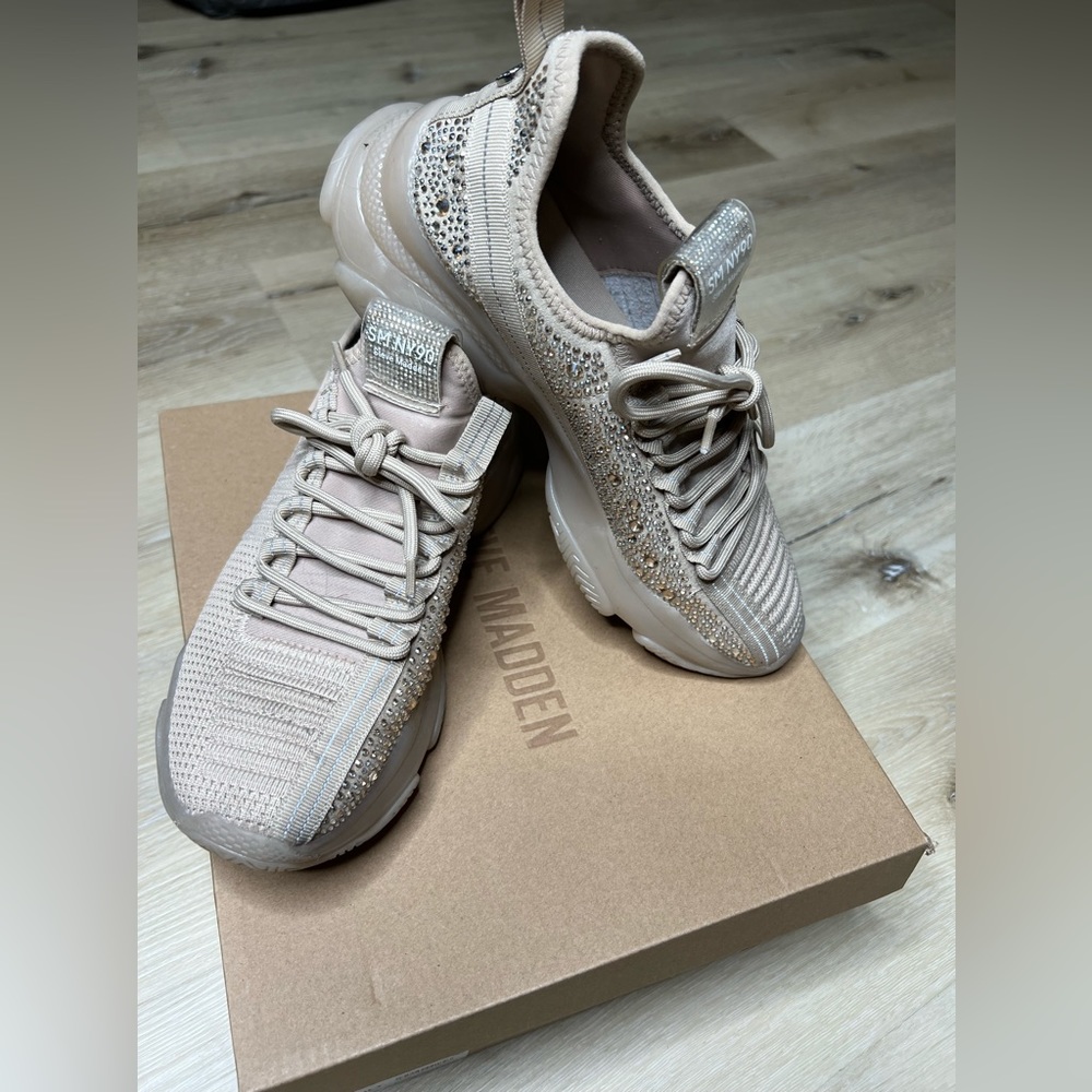 Steve Madden maxima rhinestone tennis shoe